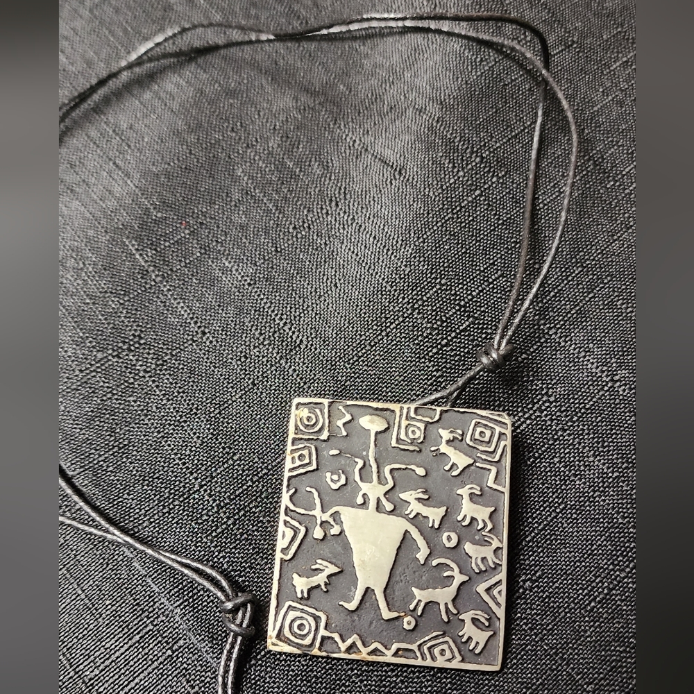 Vintage  Alice Seely 2000 Tribal Pendant